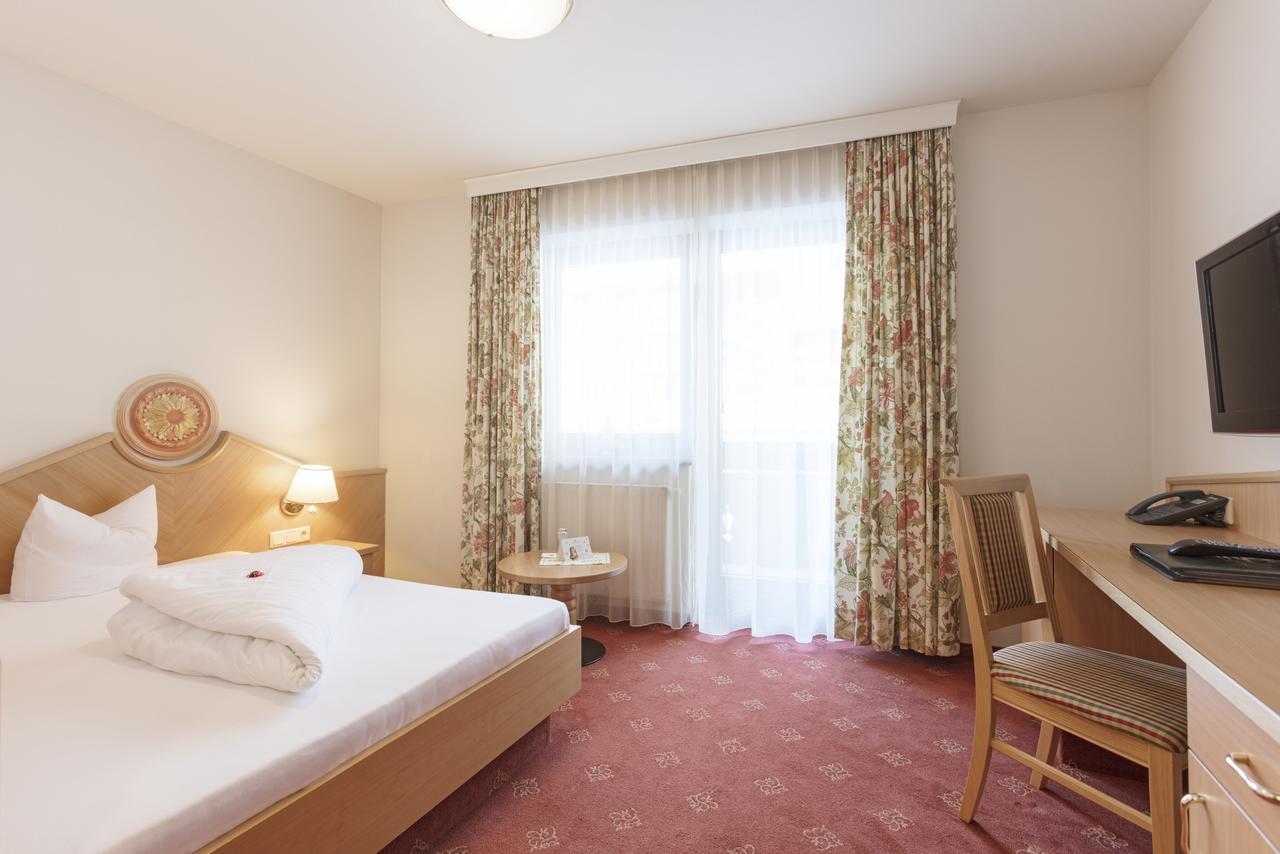 Hotel Andreas Hofer Mandarfen Buitenkant foto